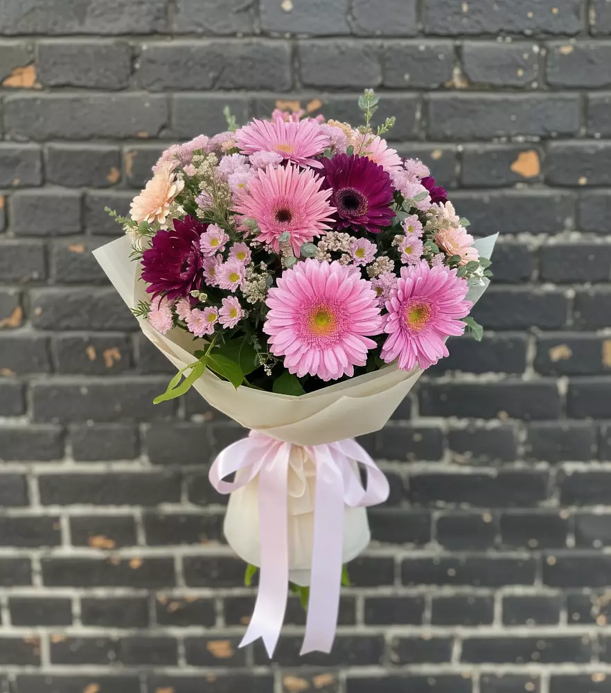 Букет цветов из: Герберы и Хризантемы в Барыше