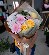 Букет цветов из:  Герберы, Розы и Хризантемы #REPLACE_PRED# Барыше