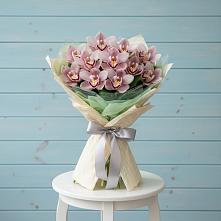 Букет цветов из:  Орхидеи и Розы в Барыше