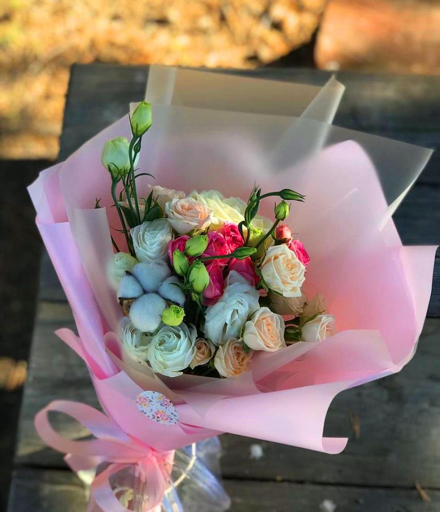 Букет цветов из: Розы и Лизиантусы в Барыше