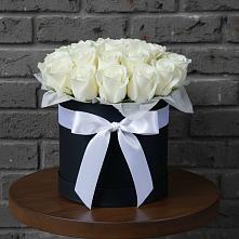 Цветочная композиция из Розы в шляпной коробке в Барыше